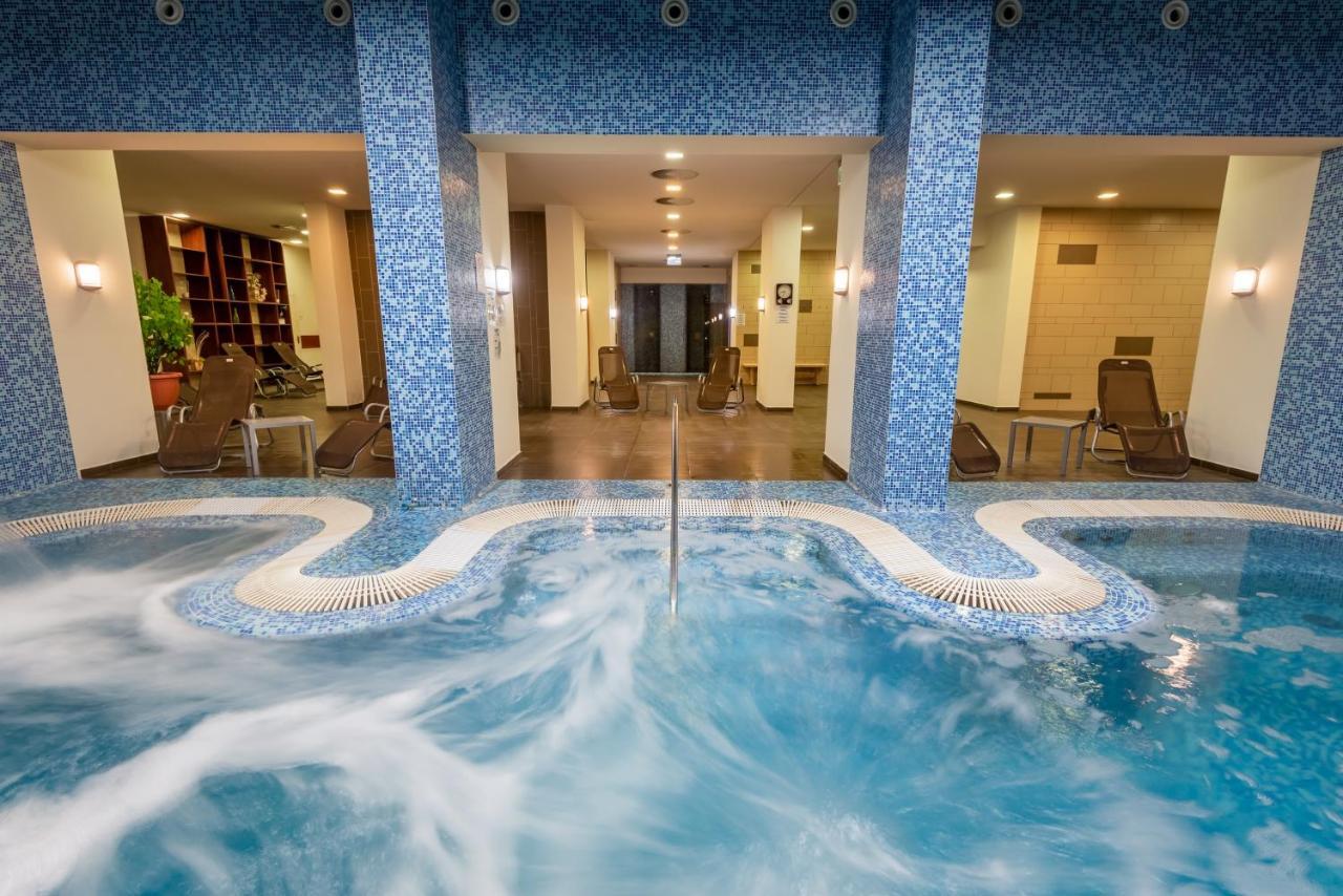 Hunguest Hotel Дьюла Екстер'єр фото