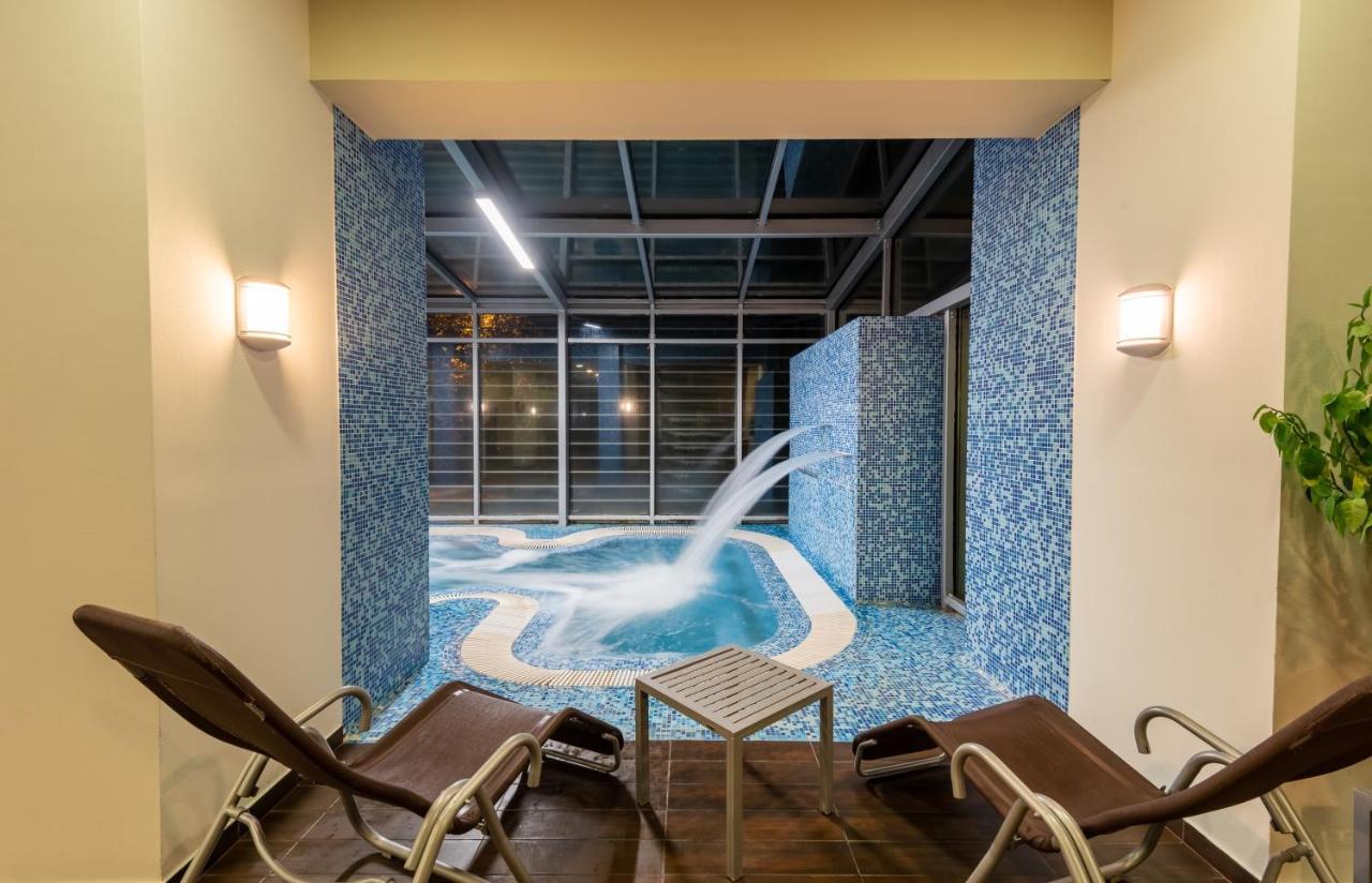 Hunguest Hotel Дьюла Екстер'єр фото