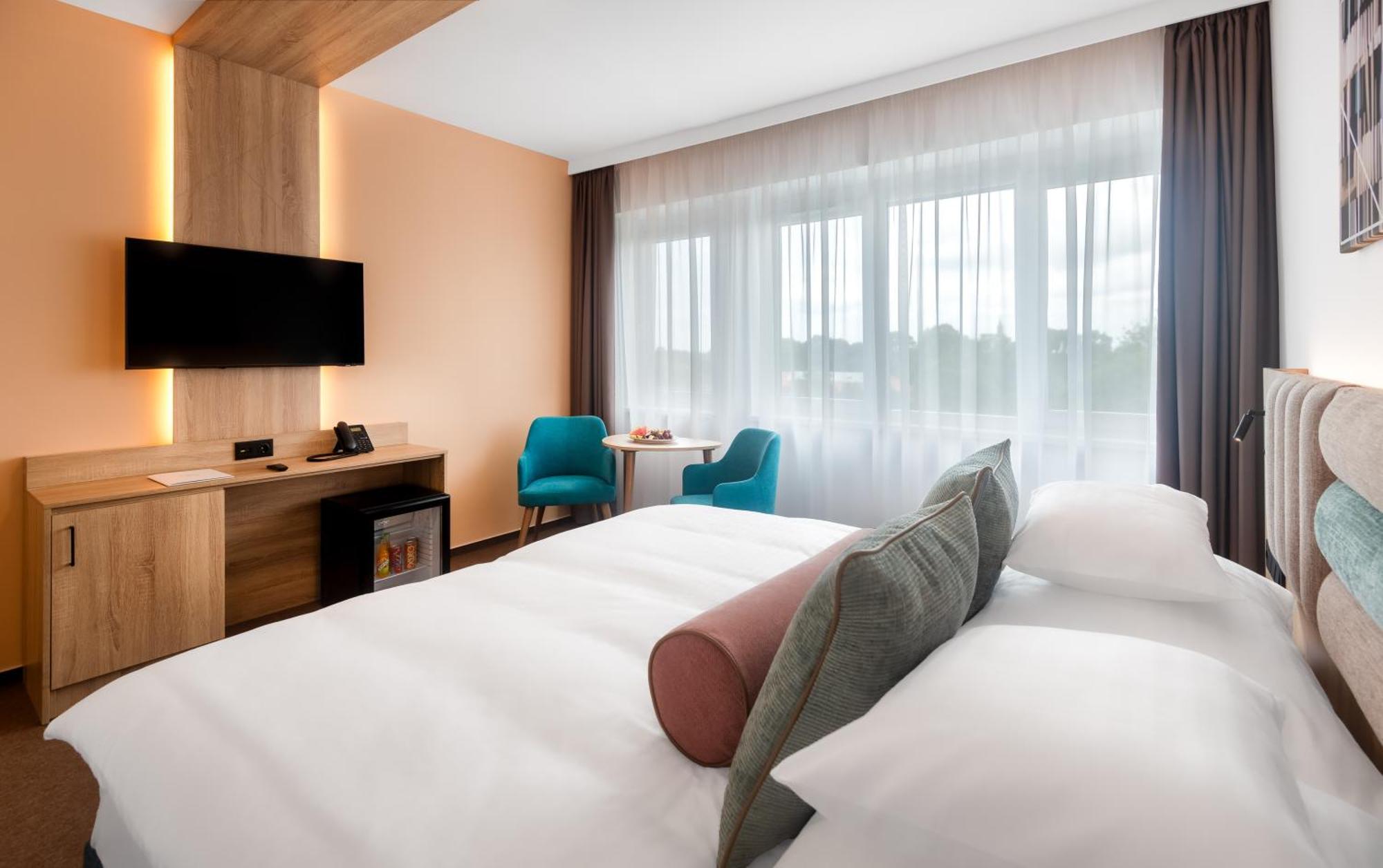 Hunguest Hotel Дьюла Екстер'єр фото
