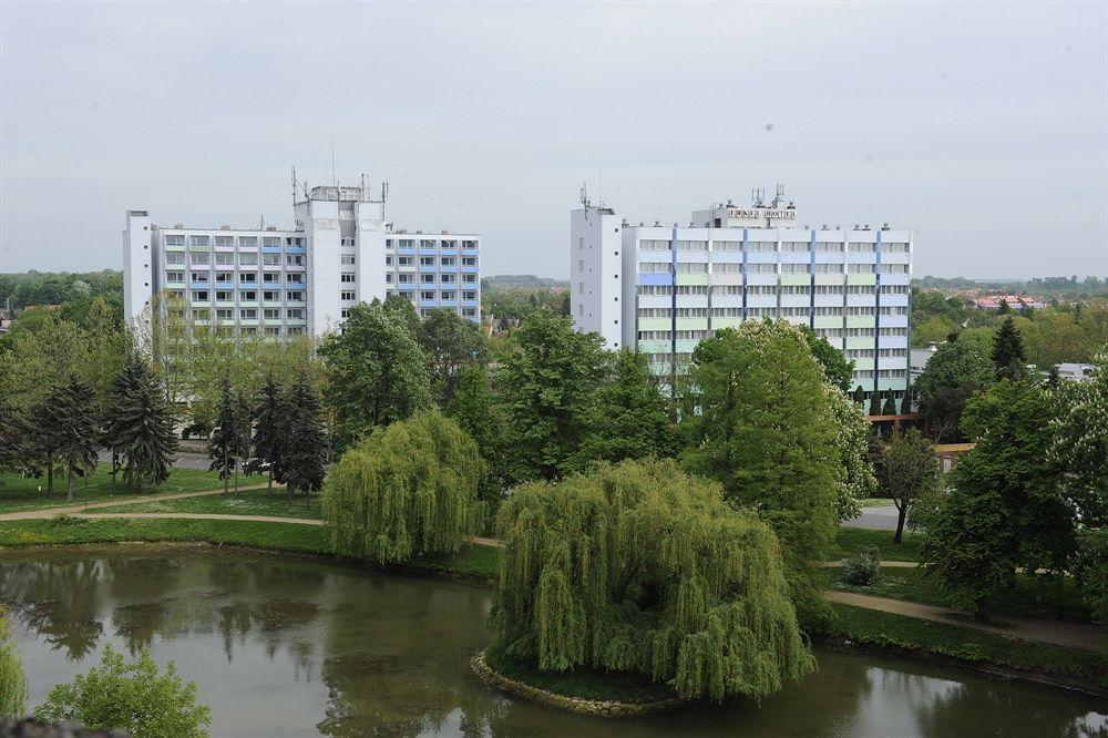 Hunguest Hotel Дьюла Екстер'єр фото